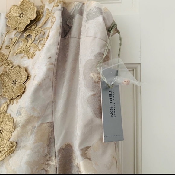 NWT Rickie Freeman Teri Jon silver shantung satin gold flowers applique gown 14 - Picture 3 of 5